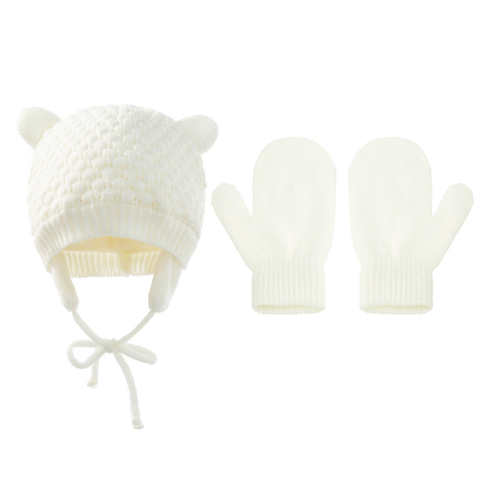 Strickmütze mit Fäustlingen