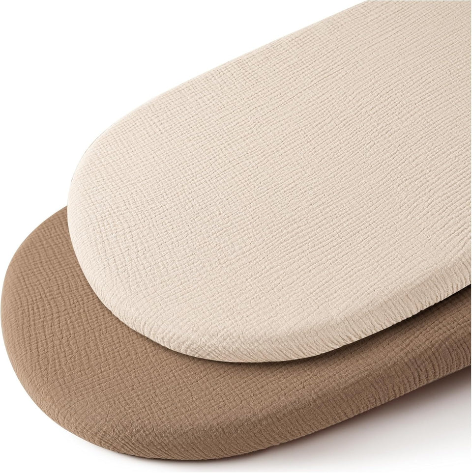 Zwei Spannbettlaken, beige und braun