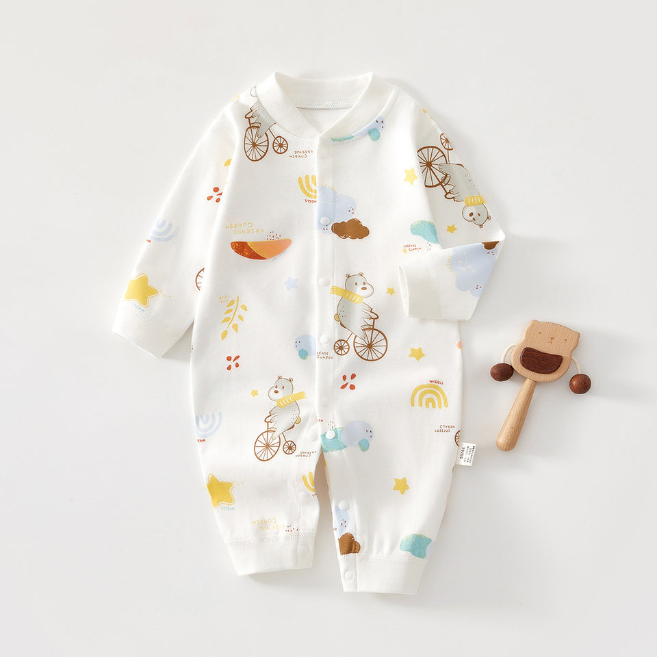 Baby-Strampler mit Bären auf Fahrrädern