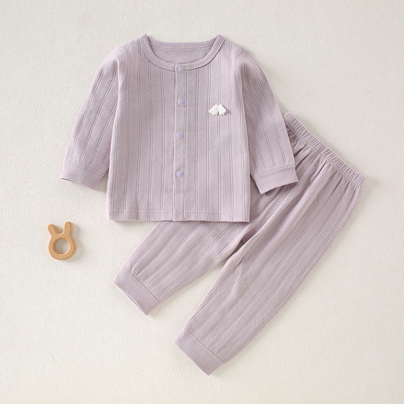 Lilafarbenes Baby-Set mit Wolken-Applikation