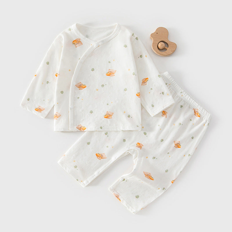 Baby-Set mit kleinen Eichhörnchen in Orange