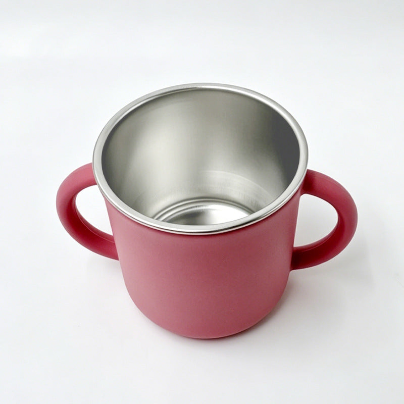 Edelstahl-Trinkbecher mit roter Silikonhülle und zwei Griffen