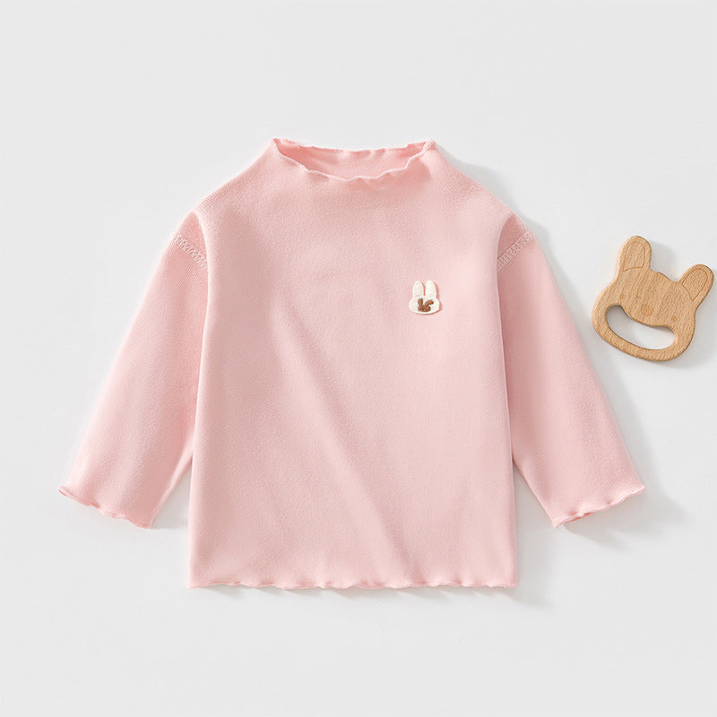 Rosa Baby-Langarmshirt mit gewellten Kanten und kleinem Hasen