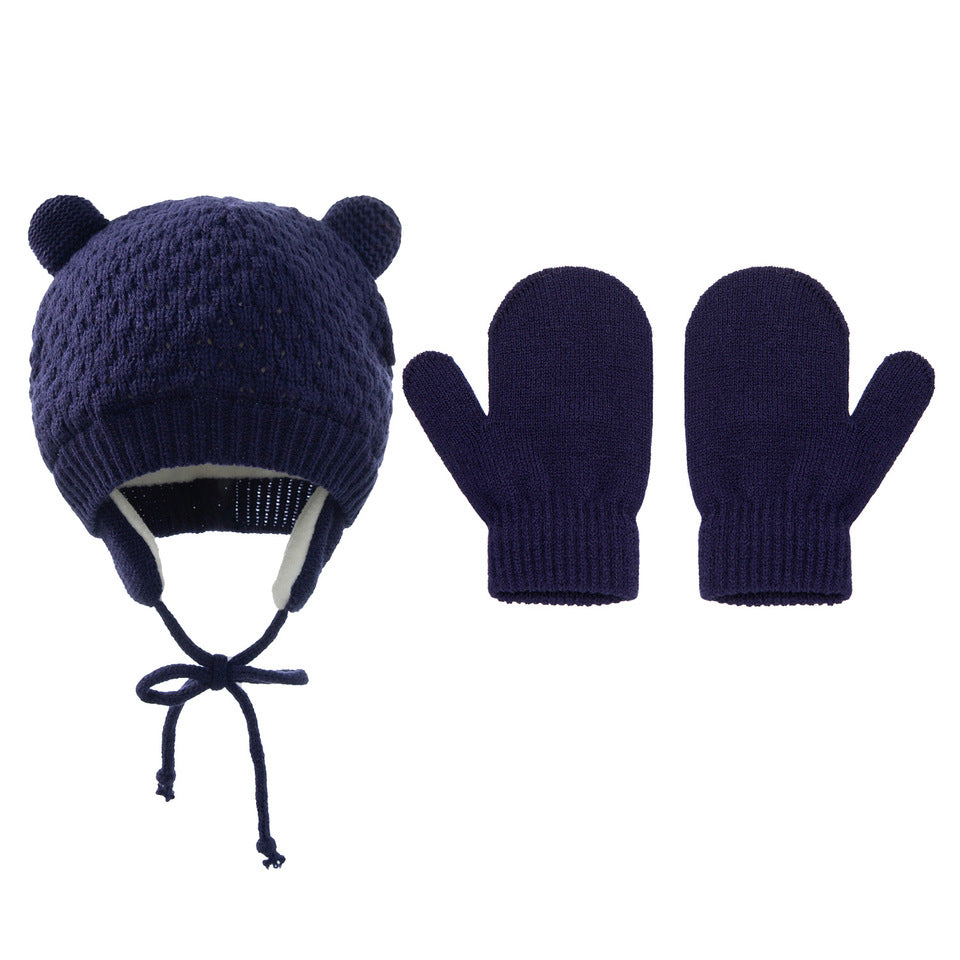 Strickmütze mit Fäustlingen