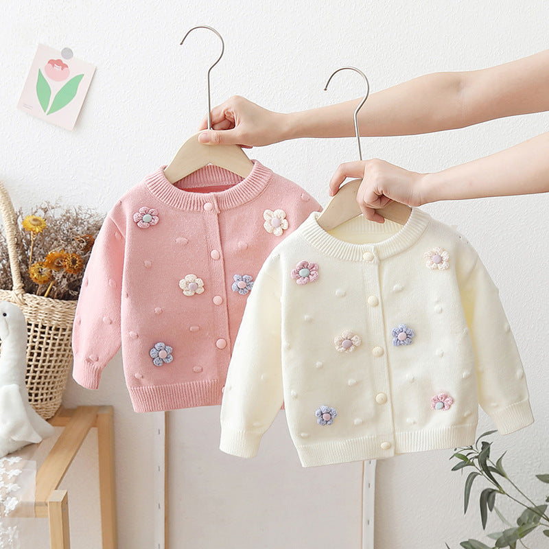 Strickjacke mit Blumen