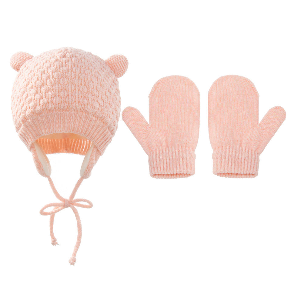 Strickmütze mit Fäustlingen