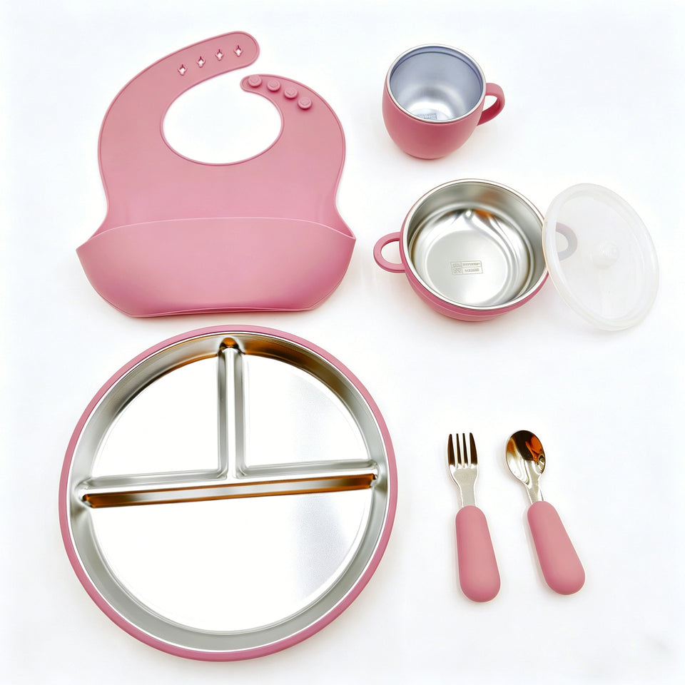7-teiliges Edelstahl-Geschirrset in Rosa mit Lätzchen, Becher, Schüssel, Teller und Besteck