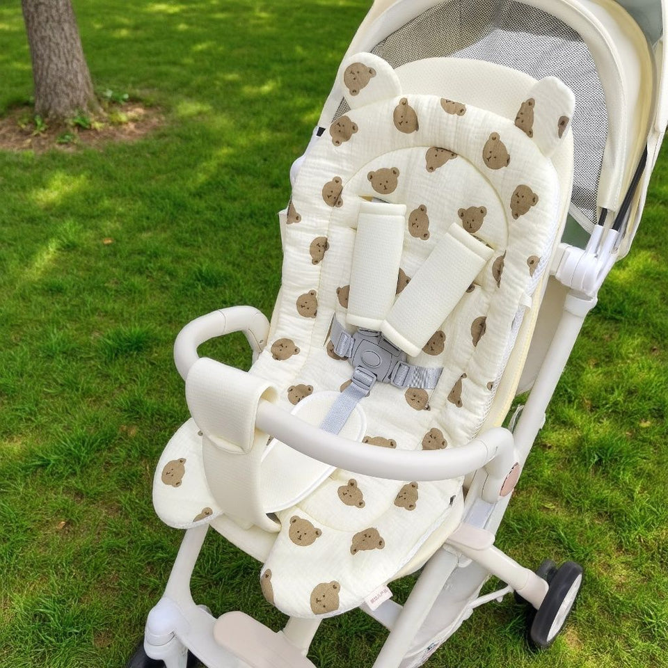 Kinderwagen-Sitzauflage mit braunen Bären und Bärenohren