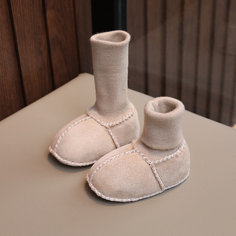 Baby-Stiefelchen in Wildleder-Optik mit Plüschfutter in Beige