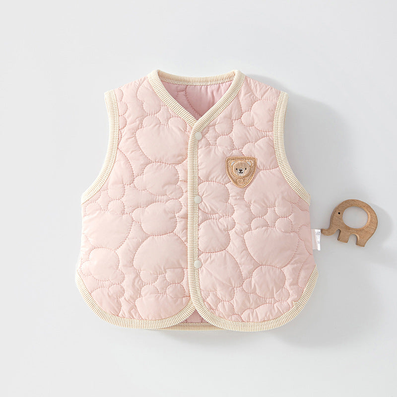 Leichte gesteppte Baby-Weste mit Bärchen-Patch in Rosa