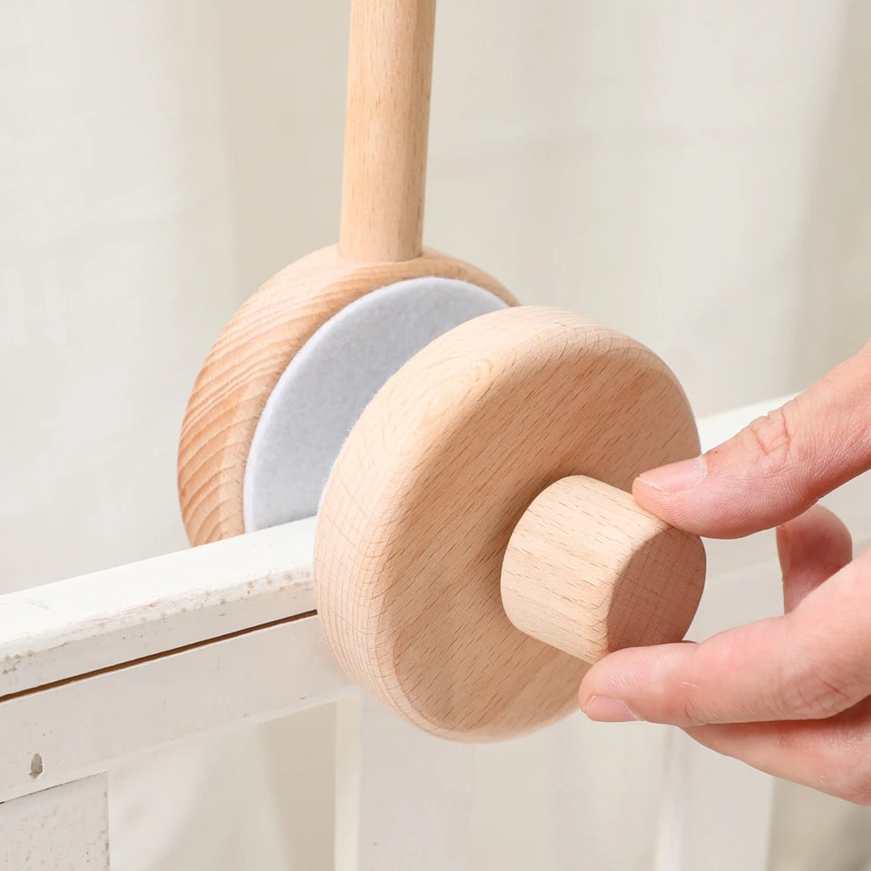 Mobile-Halterung aus Holz